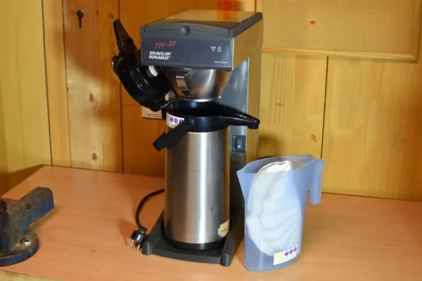 Kaffeemaschinenset mit 2 Thermos