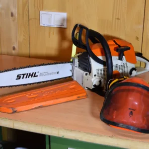 Sicherheitshelm Motorsäge